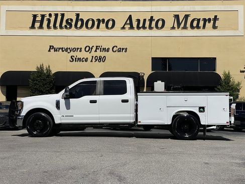 Used 2017 Ford F350 XL w/ Power Equipment Group RWD image 3
