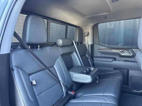 Used 2025 GMC Sierra 1500 Elevation w/ Elevation Premium Package image 28