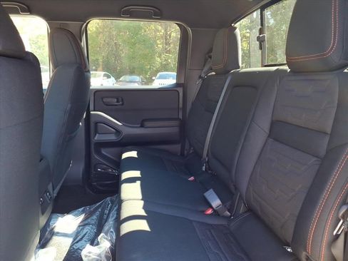New 2026 Nissan Frontier PRO-4X w/ Pro-4x Convenience Package image 14