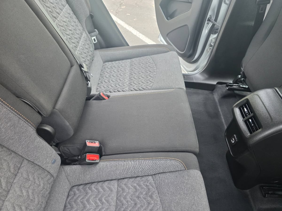 Used 2022 Chevrolet Equinox LT w/ Driver Convenience Package FWD image 28