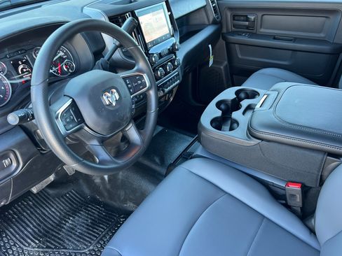 New 2026 RAM 2500 Tradesman w/ Chrome Appearance Group image 9