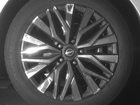 Used 2025 Nissan Altima 2.5 SV FWD image 13