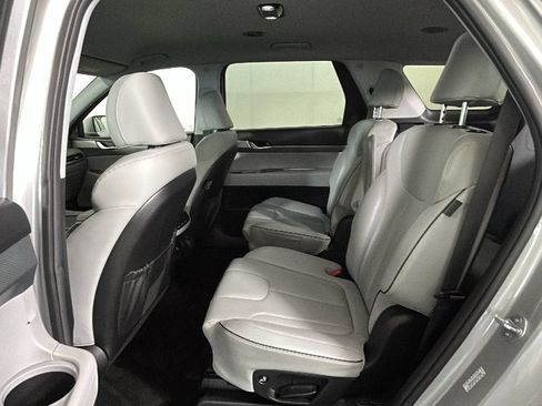 Used 2024 Hyundai Palisade SEL FWD image 30