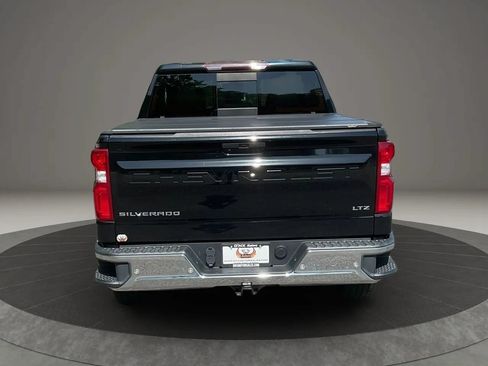 Used 2019 Chevrolet Silverado 1500 LTZ w/ LTZ Premium Package AWD/4WD image 4