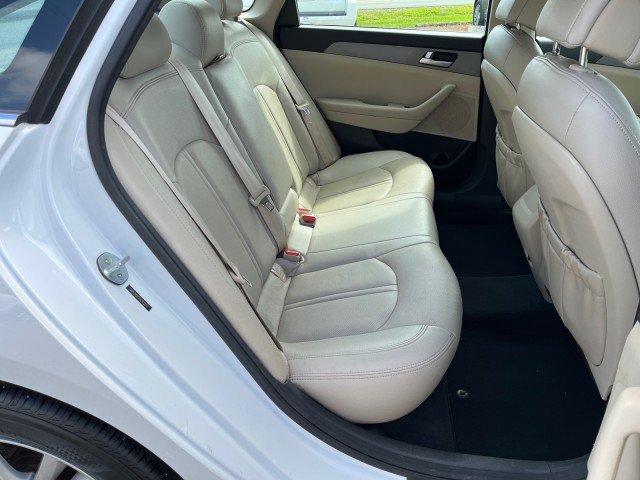 Used 2015 Hyundai Sonata SE FWD image 16