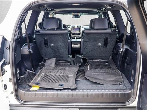 Used 2021 Lexus GX 460 Premium AWD/4WD image 24