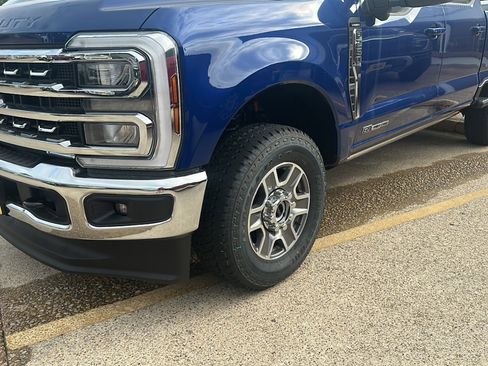 New 2026 Ford F250 Lariat w/ FX4 Off-Road Package AWD/4WD image 4