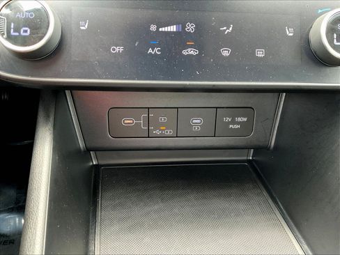 Used 2025 Hyundai Sonata SEL AWD/4WD image 16