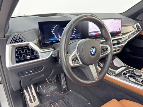 Used 2024 BMW X5 sDrive40i w/ M Sport Package image 14