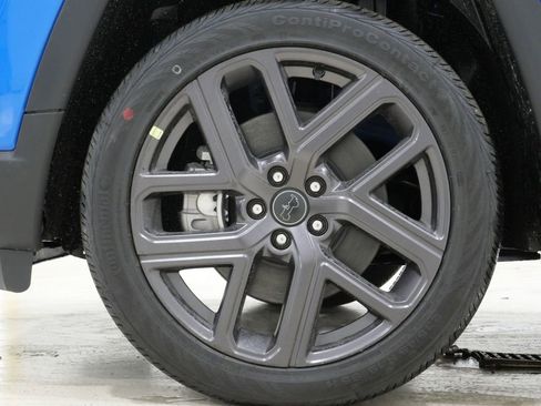 New 2026 Jeep Compass Latitude w/ Sun and Sound Group image 10