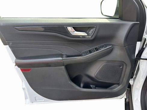 Used 2023 Ford Escape ST-Line Select image 11