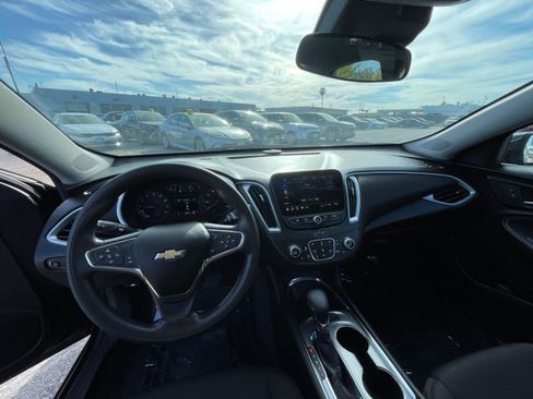 Used 2023 Chevrolet Malibu LT image 33