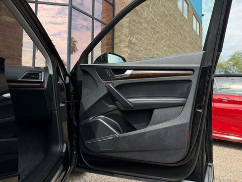 Used 2019 Audi Q5 2.0T Premium Plus w/ Premium Plus Package image 34