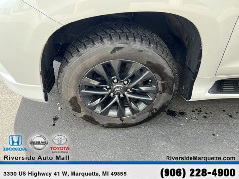 Used 2022 Lexus GX 460 Premium AWD/4WD image 11