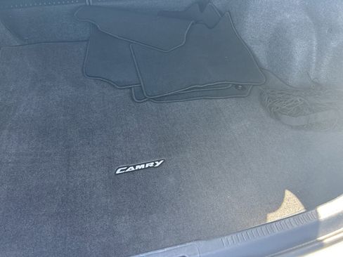 Used 2015 Toyota Camry XLE FWD image 16