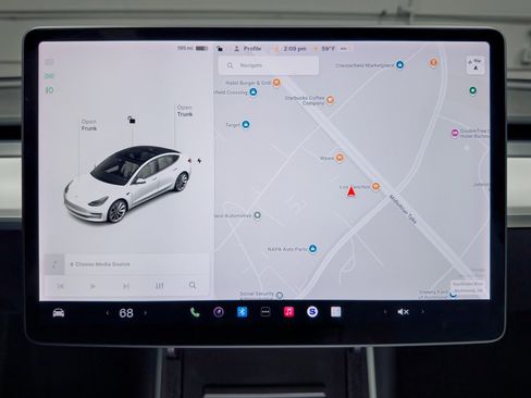 Used 2018 Tesla Model 3 Long Range AWD/4WD image 9