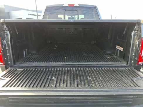 Used 2019 Ford F150 Lariat image 28