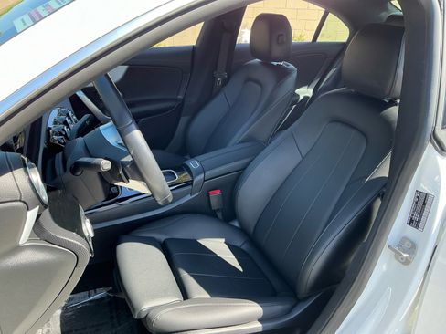 Used 2025 Mercedes-Benz CLA 250 4MATIC Coupe image 18