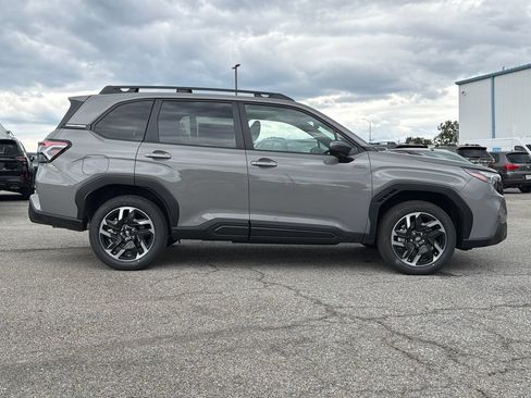 New 2026 Subaru Forester Touring AWD/4WD image 3