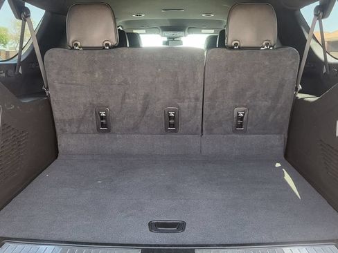 Used 2023 Chevrolet Suburban Premier AWD/4WD image 13