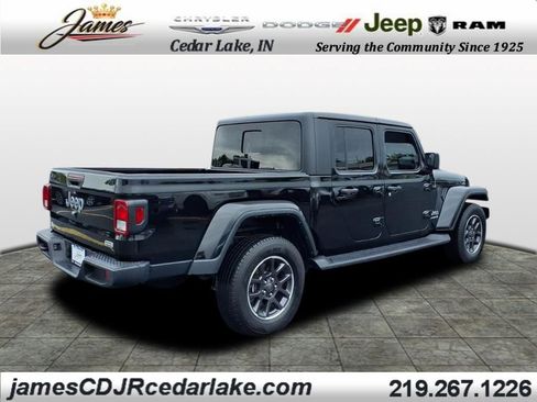 Used 2021 Jeep Gladiator Overland image 4