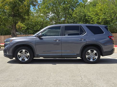 Used 2023 Honda Pilot EX-L image 6