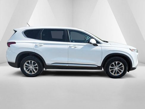 Used 2019 Hyundai Santa Fe SE image 8