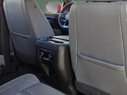 Used 2025 Chevrolet Tahoe Z71 w/ Z71 Off-Road Package image 26