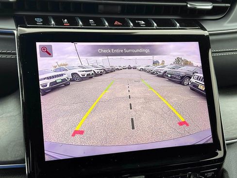 Used 2022 Jeep Grand Cherokee Overland image 32