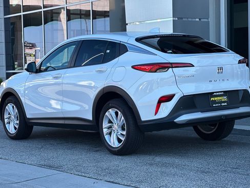 Used 2025 Buick Envista Preferred w/ Convenience I Package image 6