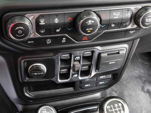Used 2021 Jeep Wrangler Unlimited Sport AWD/4WD image 42