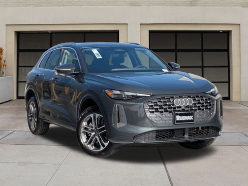 New 2025 Audi Q5 Premium image 19