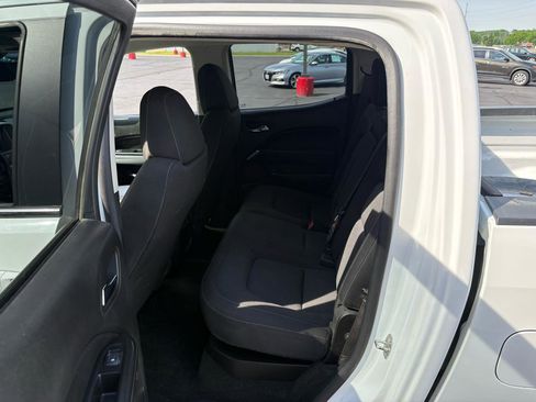 Used 2018 Chevrolet Colorado LT AWD/4WD image 12