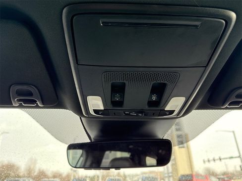 Certified 2025 Honda Pilot TrailSport image 32