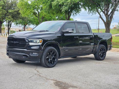 Used 2021 RAM 1500 Laramie w/ Night Edition image 2