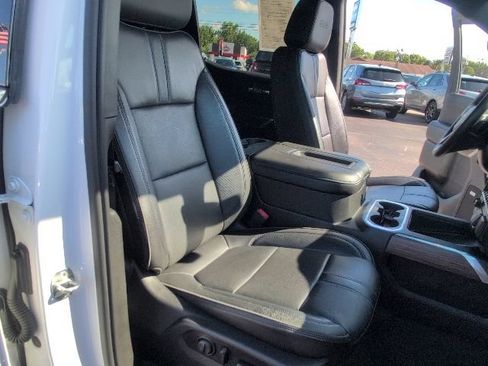 Used 2021 Chevrolet Silverado 1500 High Country w/ Z71 Off-Road Package AWD/4WD image 40