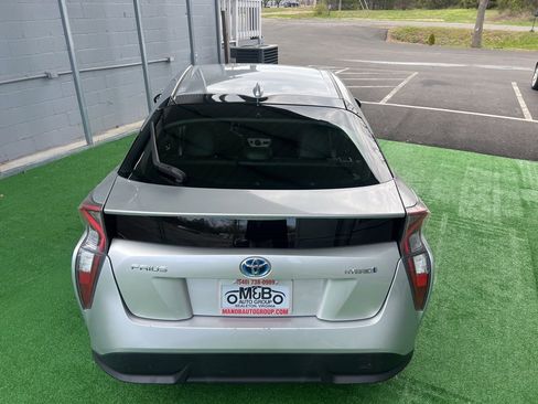 Used 2016 Toyota Prius Four Touring FWD image 8