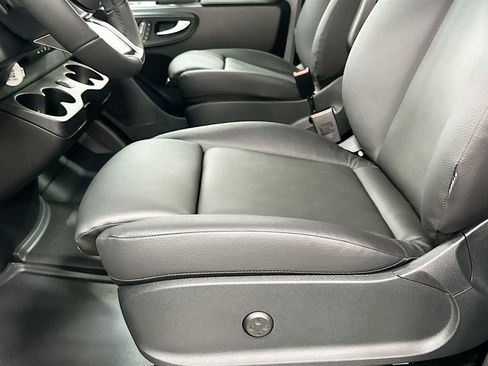 Used 2026 Mercedes-Benz Sprinter 2500 image 21