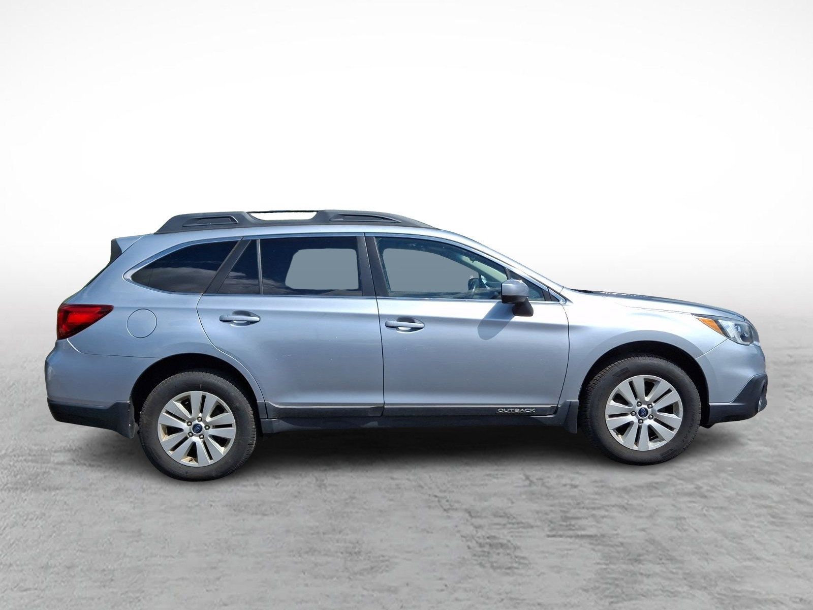 Used 2015 Subaru Outback 2.5i Premium AWD/4WD image 7