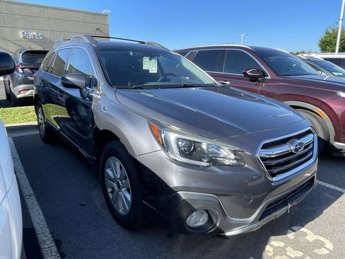 Used 2019 Subaru Outback 2.5i Premium AWD/4WD image 1