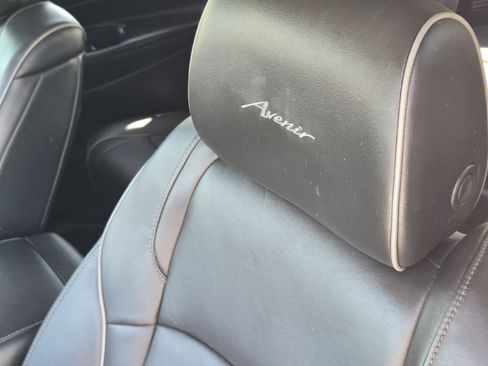 Used 2021 Buick Enclave Avenir FWD image 22