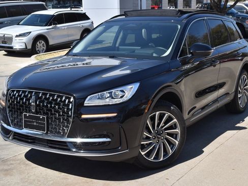 New 2026 Lincoln Corsair Reserve image 12