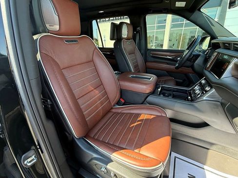 Certified 2023 GMC Yukon Denali Ultimate image 26