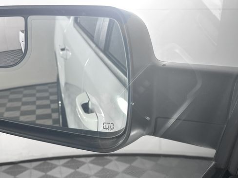 Used 2022 RAM 1500 Big Horn AWD/4WD image 16