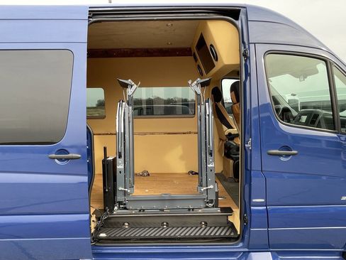 Used 2014 Mercedes-Benz Sprinter 2500 image 14