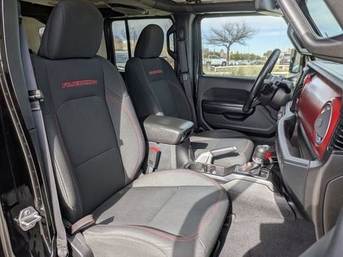 Used 2018 Jeep Wrangler Unlimited Rubicon image 34