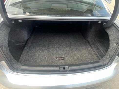 Used 2014 Volkswagen Passat 2.5 S FWD image 25