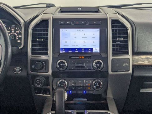 Used 2019 Ford F150 Lariat w/ Equipment Group 502A Luxury AWD/4WD image 41