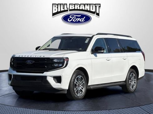Used 2025 Ford Expedition Max Active AWD/4WD image 7