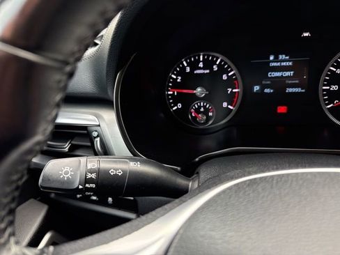 Used 2022 Kia Telluride S image 28